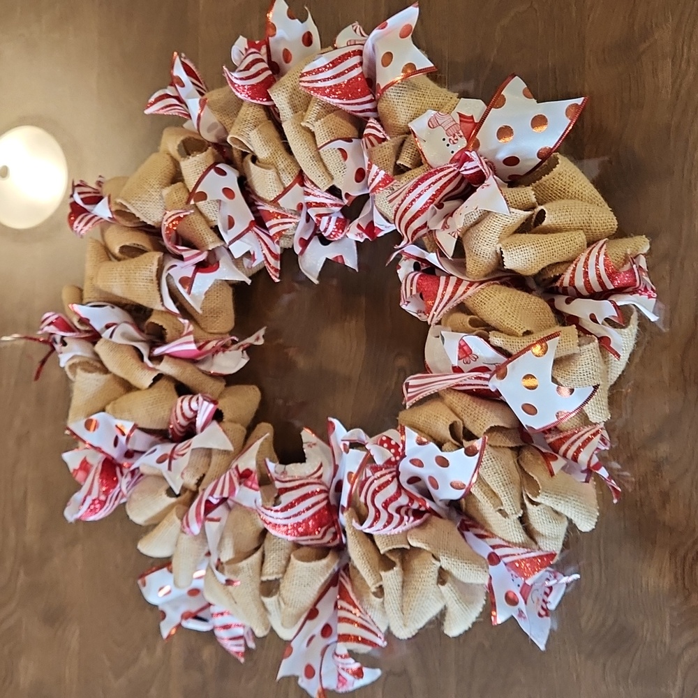 Red Ribbon Wreath/Chrismas Time